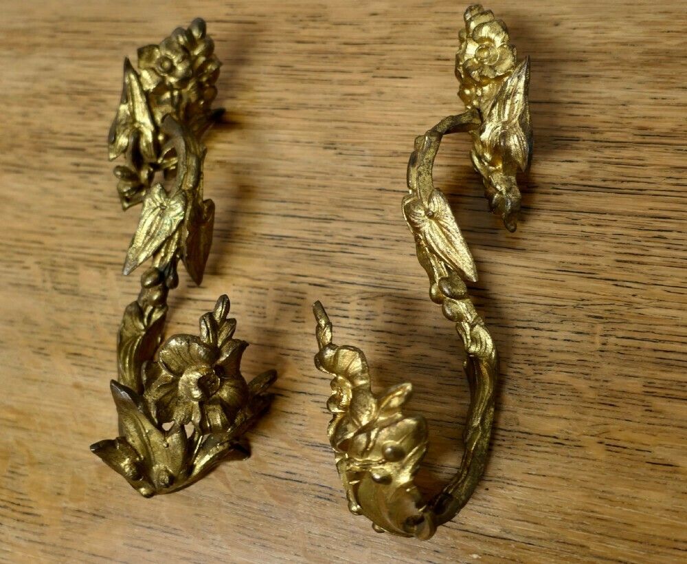 A Pair Of Large French Rococo Ormalu Curtain Curtain Tie Backs photo vintage