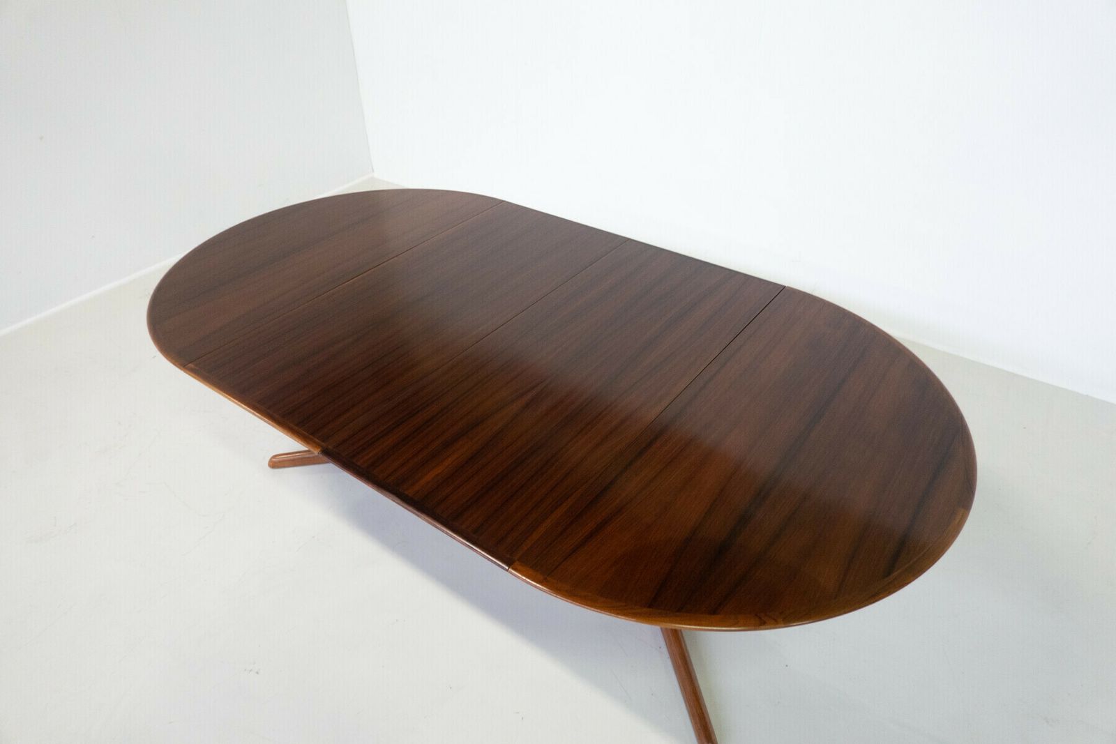 Mid Century Modern Extendable Dining Room Table By Niels Otto Møller For J.L. Møllers, 1970s photo 3730.0