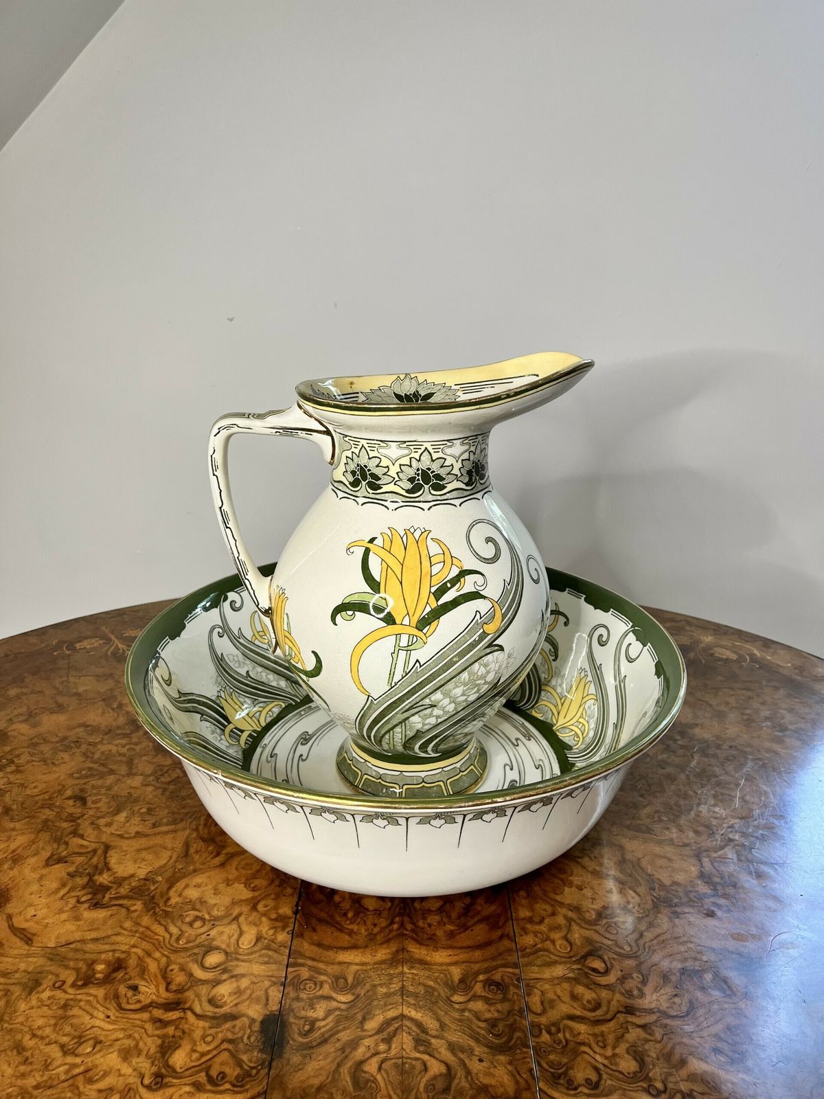 Lovely Edwardian Royal Dolton Jug And Bowl Set