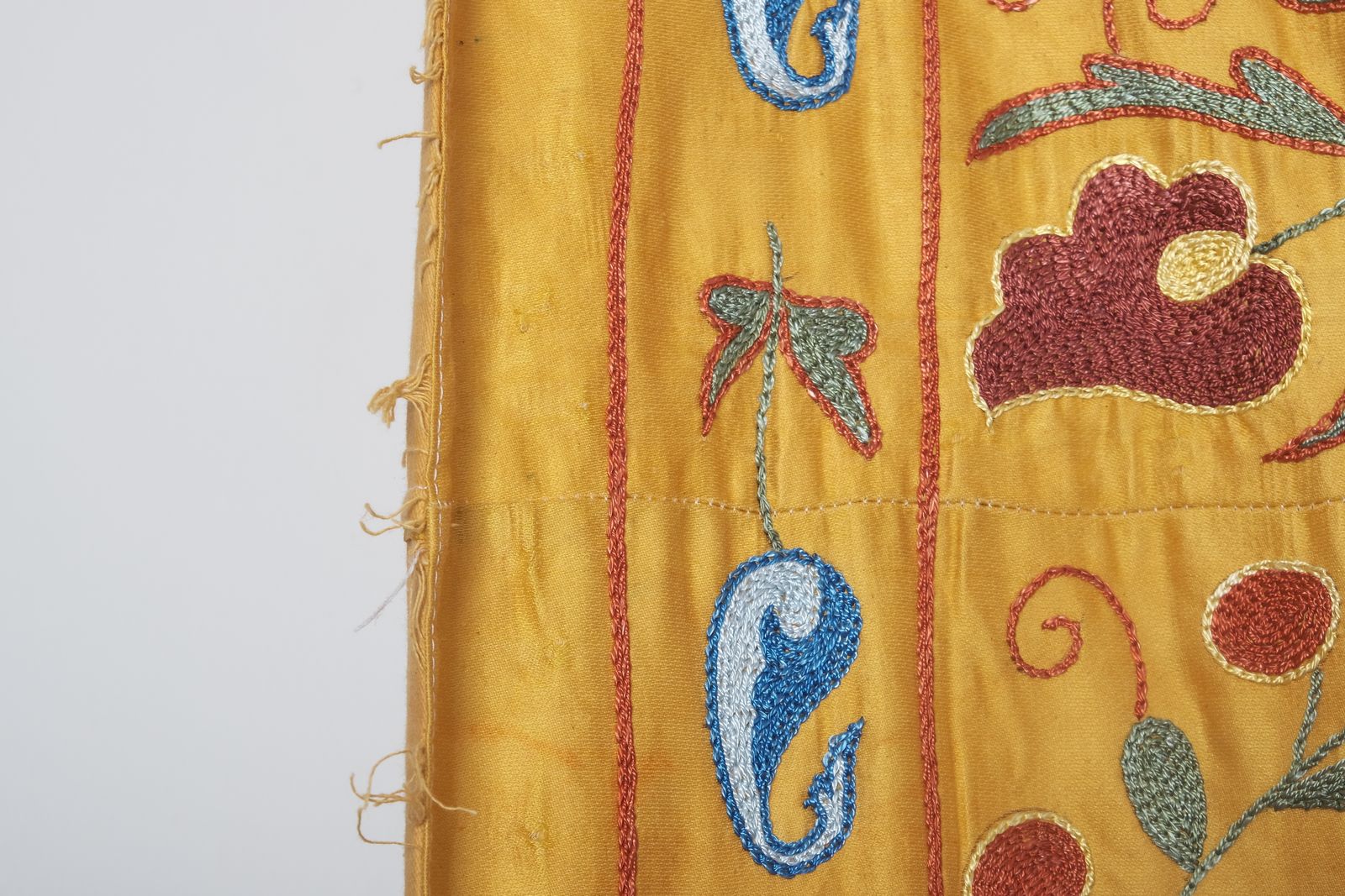 Silk Suzani From Samarkand, Uzbekistan, Early 20th Century photo vintage