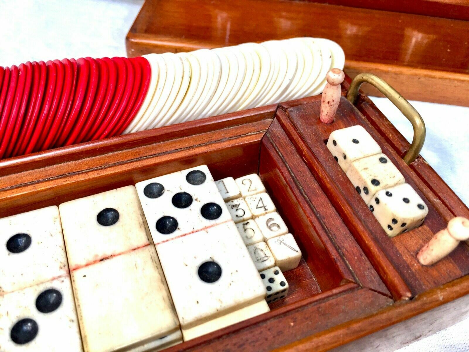 photo vinterior Antique 19th Century Victorian Games Compendium Box / Wooden Cabinet C.1880