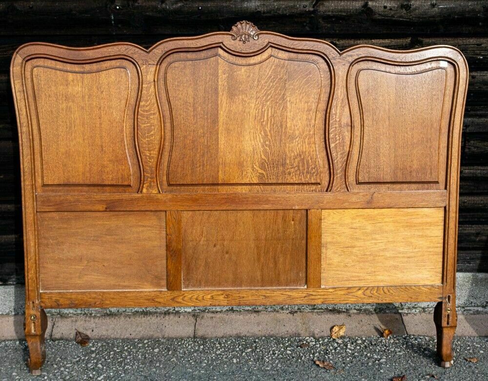 photo furniture French Louis XV Style Carved Honey Oak Double Bed Frame  W1 B22