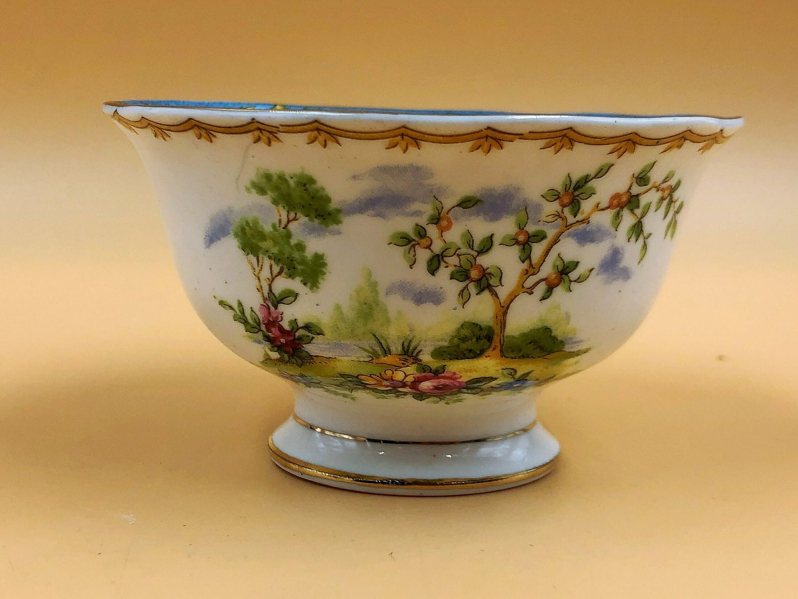 Vintage Royal Albert China Chelsea Bird Design Teal Creamer And Open Sugar Bowl Set. No. 839184. photo vintage