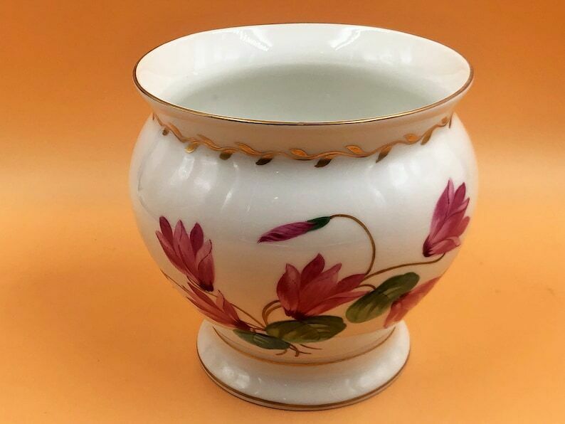 Dresden Porcelain Carl Thieme Hand Painted Jardiniere / Plant Pot. C1920.   Free Uk Post. photo 225.0