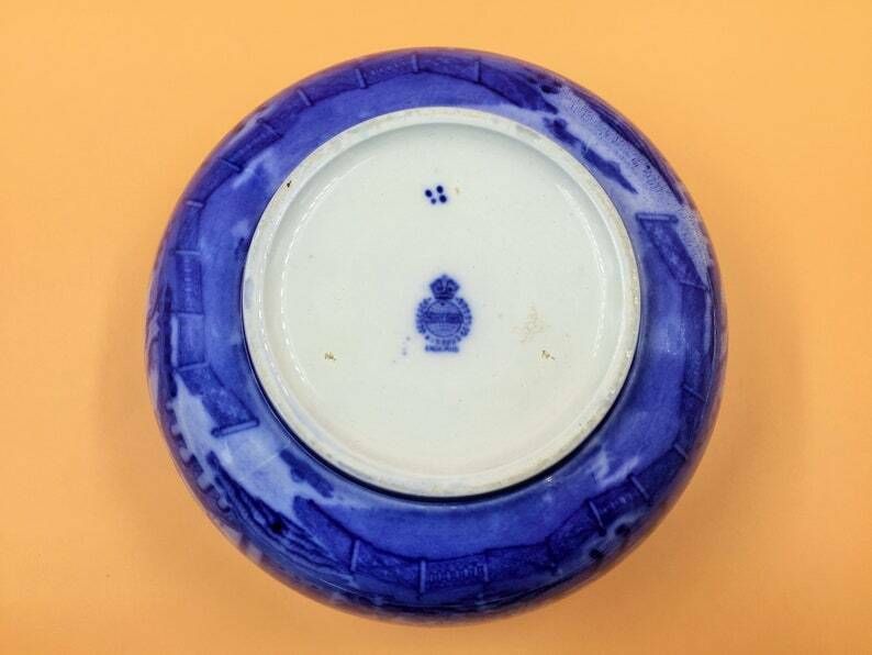 photo furniture Antique Minton Pottery Flow Blue Willow Pattern Large Bowl. C1891 1912.