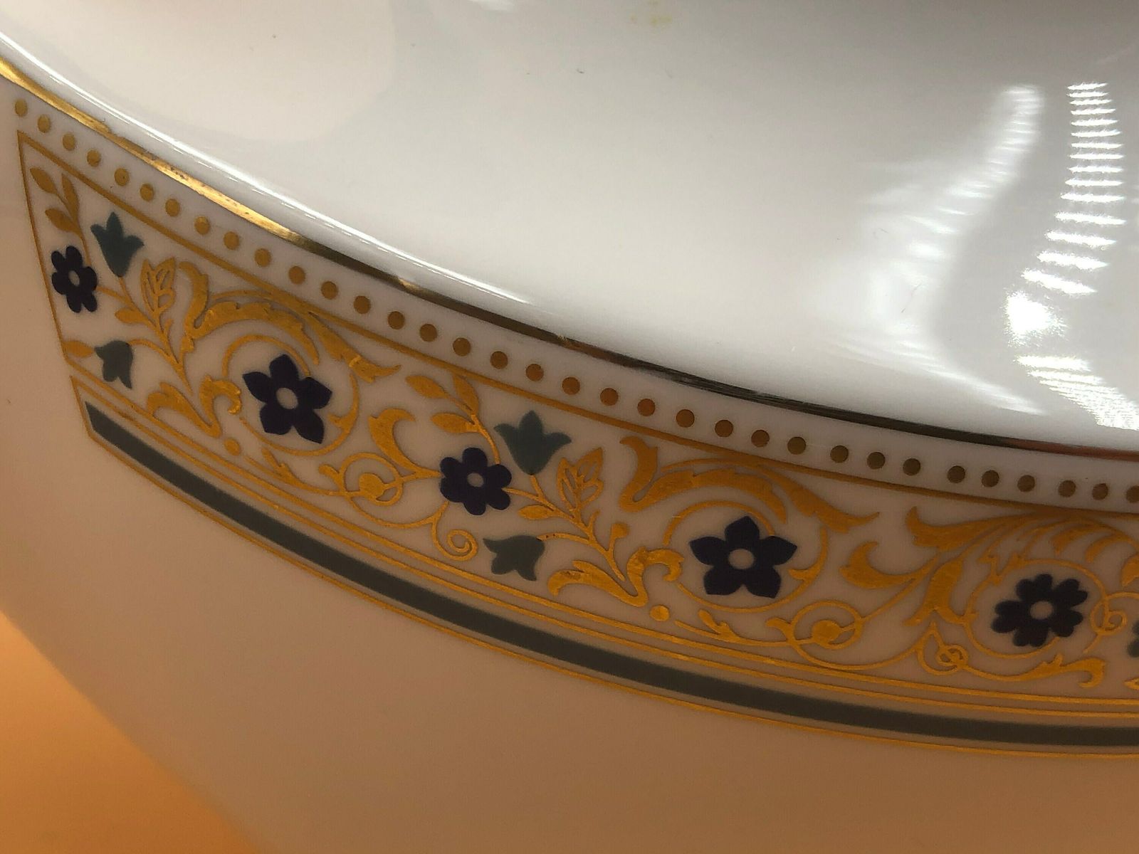 Royal Doulton China Empress Design 2 Pint Capacity Tea Pot. H5063.   Free Uk Post photo vinterior