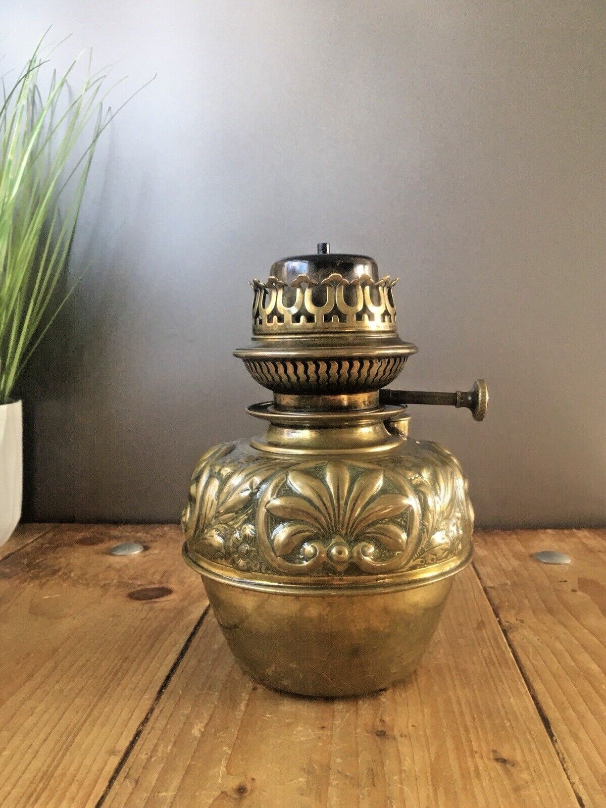 85.0 Antique Thermidor Improved Lampe Belge Floral Brass Oil Lamp Base Lantern Light photo