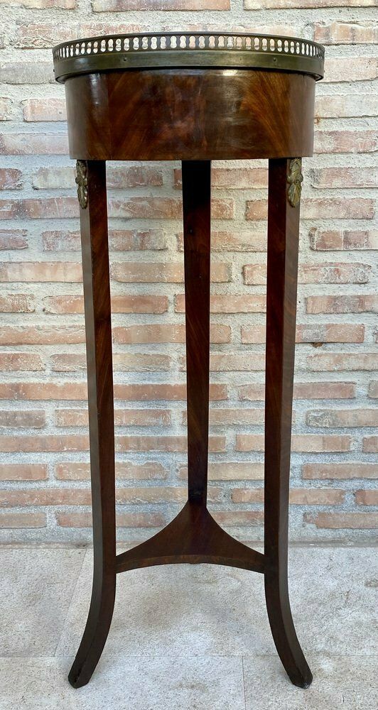 Antique French Louis XVI Style Walnut Bouillotte Side Table 1800s photo for sale