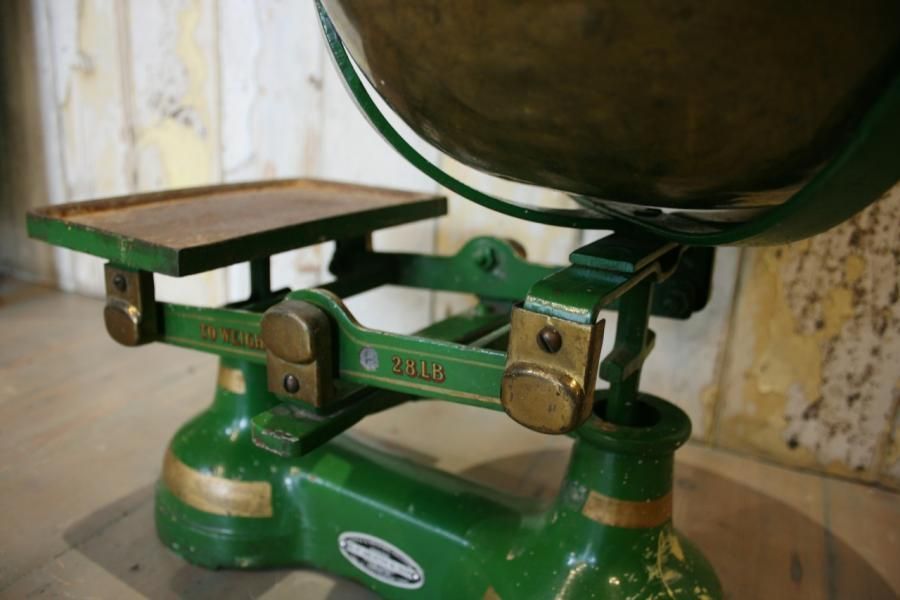 Set Of Vintage Kitchen Scales photo for sale