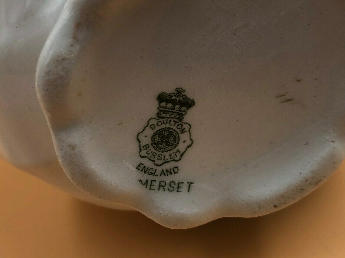 Antique Royal Doulton China Somerset Design Vase. C1891 1902. photo vintage