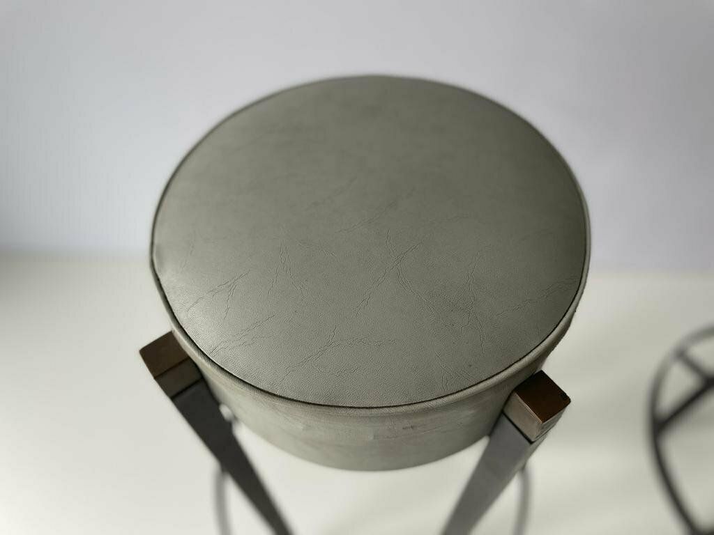 Italian Gray Leather Pair Of Bar Stools With Circle Footrests, 1960s, Italy photo vinterior