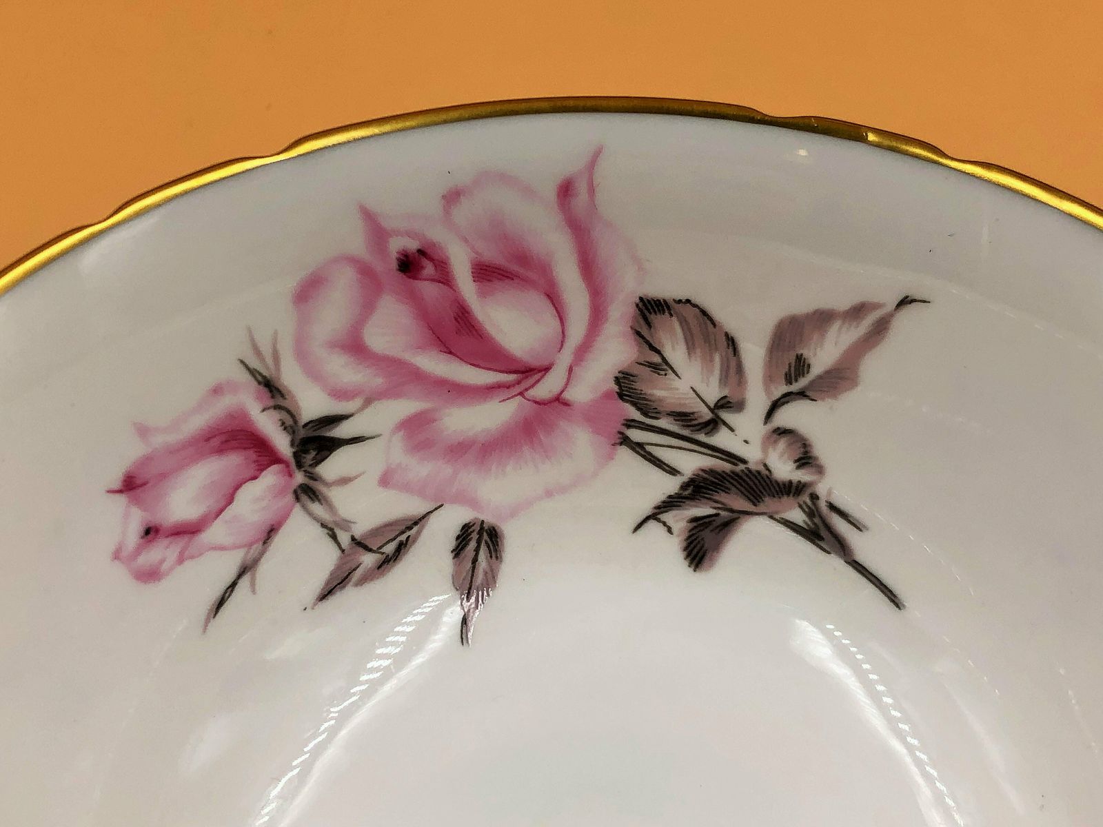 Shelley China Rosalie Ripon Shape With Gold Trim Creamer And Open Sugar Bowl Set. 14128. photo buy