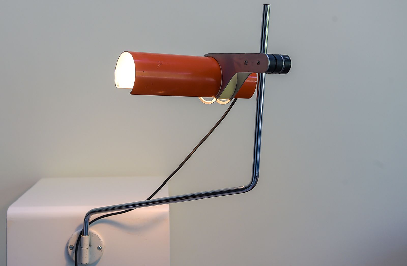photo vinterior Very Rare Doria / Wilhelm Braun Feldweg ~Wall Light. German 1960 1970
