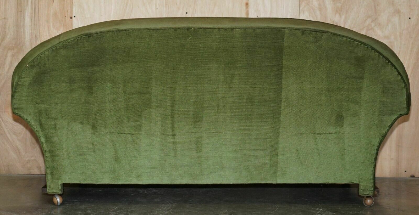 photo vintage Stylish Antique Art Deco Cir 1920 Burr Walnut Green Velour Sofa Part Of A Suite