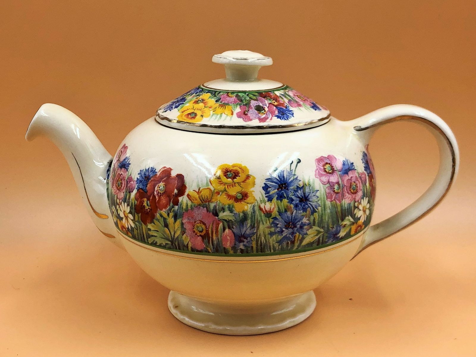 Clarice Cliff Radiance Design Honeyglaze 1 Pint Globe Teapot, Creamer And Sugar Bowl Set. C1930. No. 10436. photo furniture