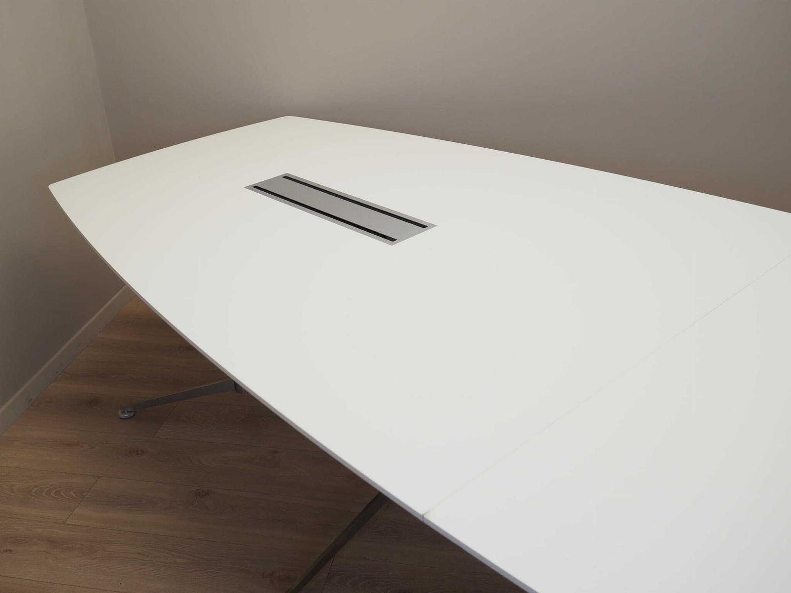 Conference Table, Danish Design, 2016, Designer: Paul Leroy, Manufacturer: Paustian photo vinterior
