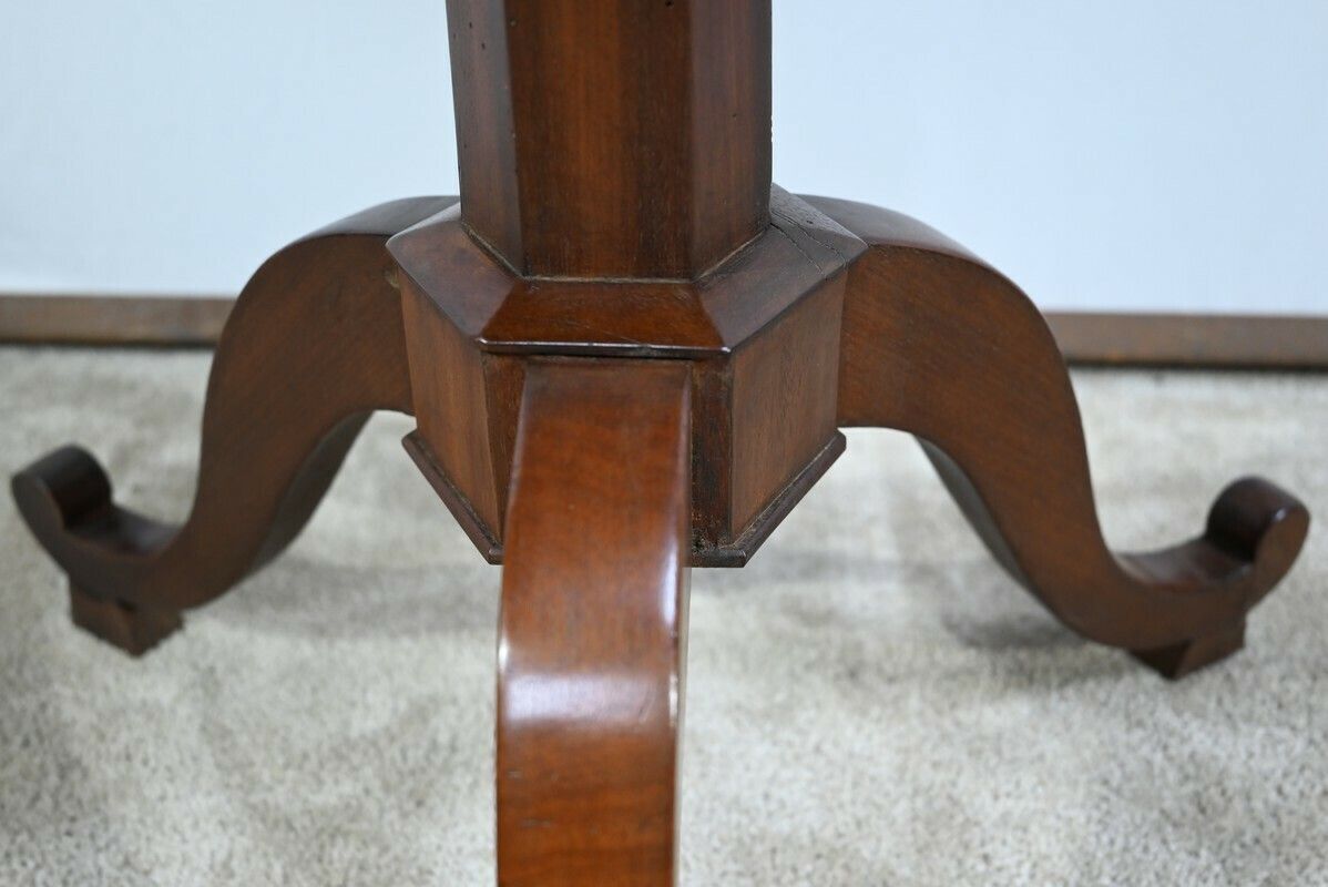 photo for sale Small Cuban Mahogany Pedestal Table, Restoration Period – Early 19th Century