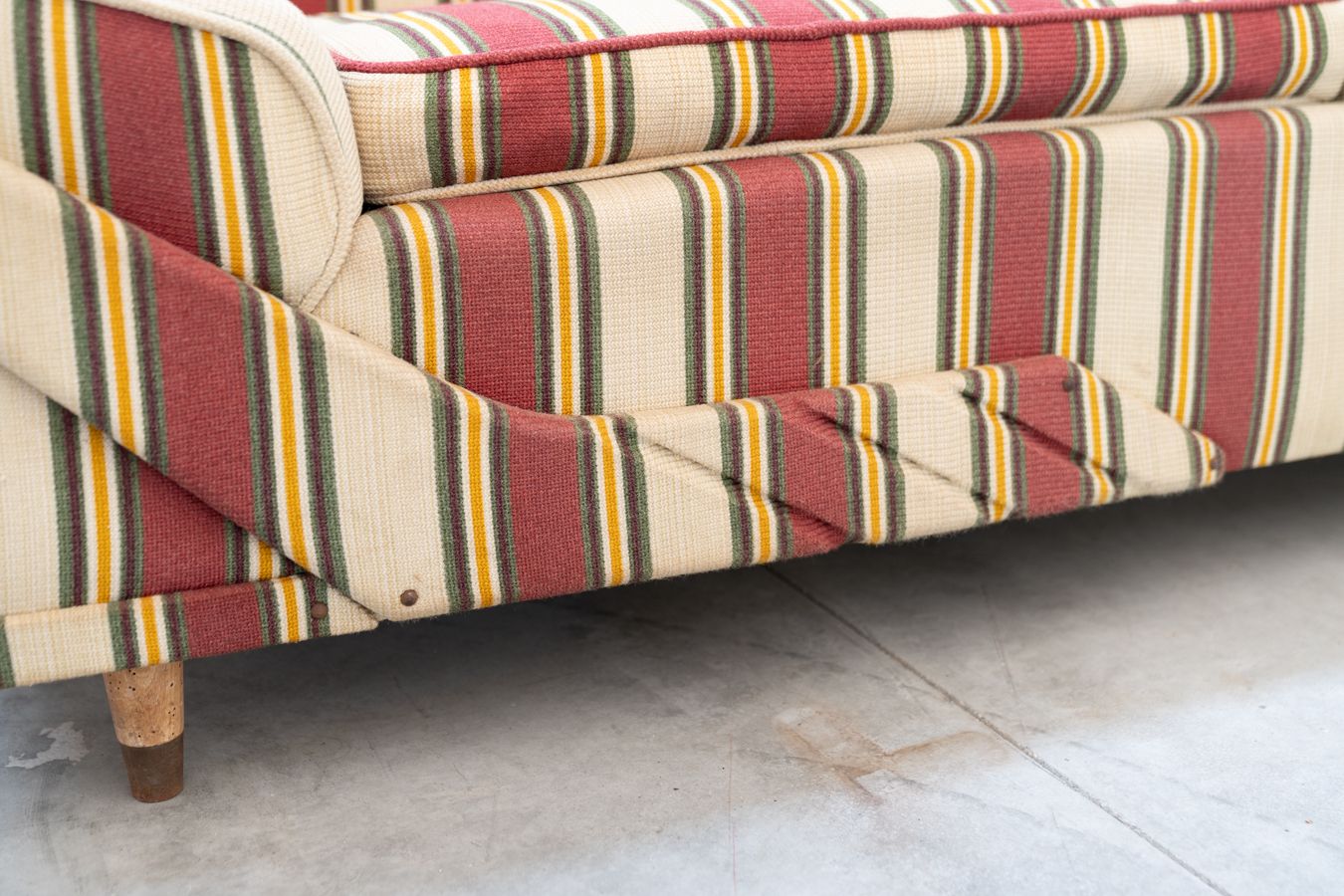 6500.0 American Lounge Furniture In Original Striped Fabric1970s photo