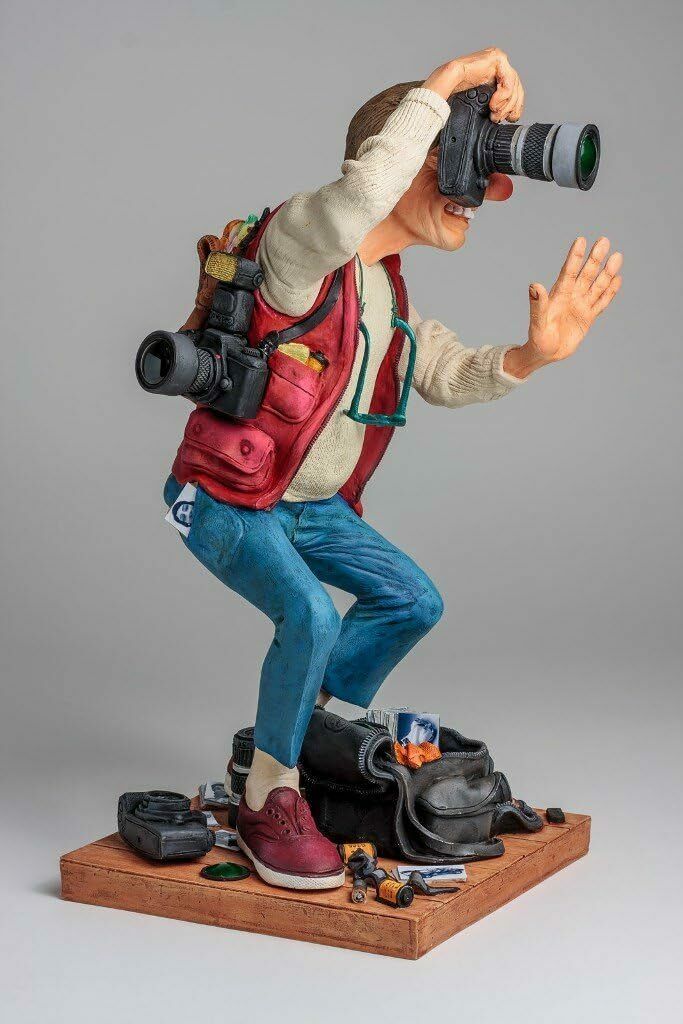 Guillermo Forchino – The Photographer: Hilarious Comic Art Sculpture! photo for sale