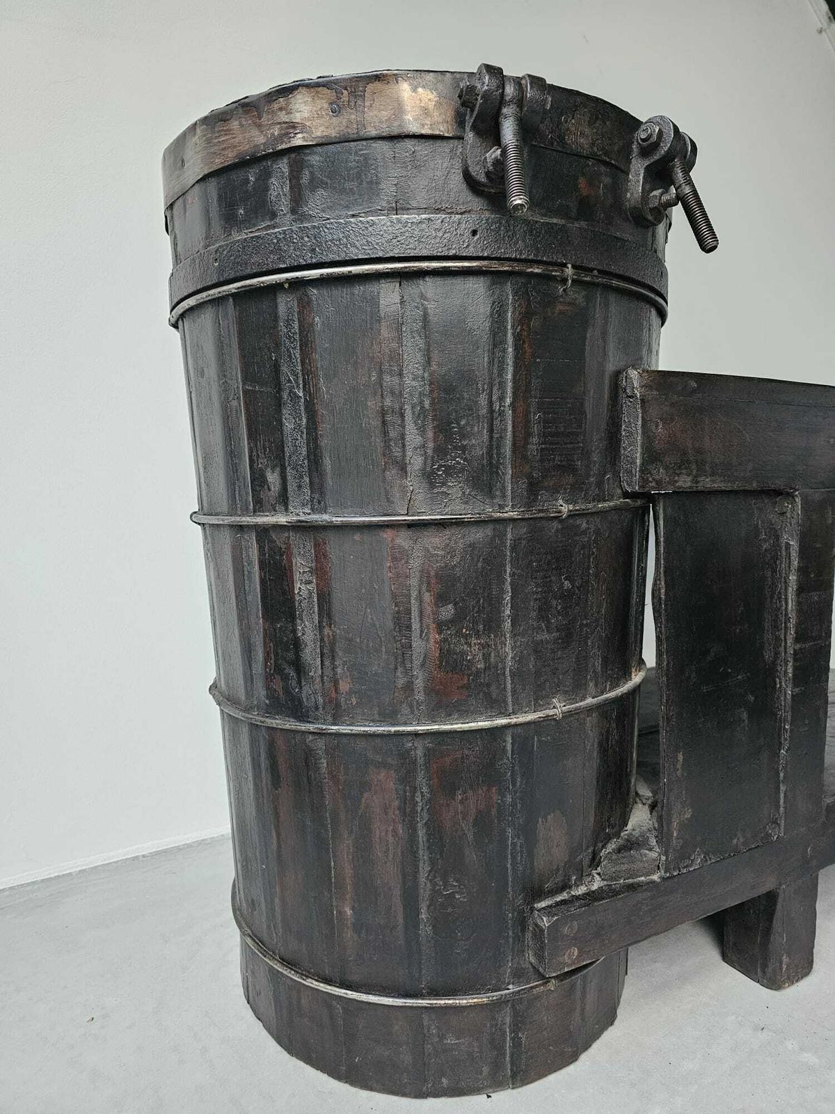 photo furniture Antique Indian Ghara & Table (1960s Gujarat) – Handcrafted Teakwood With Integrated Water Vessel & Iron Detailing
