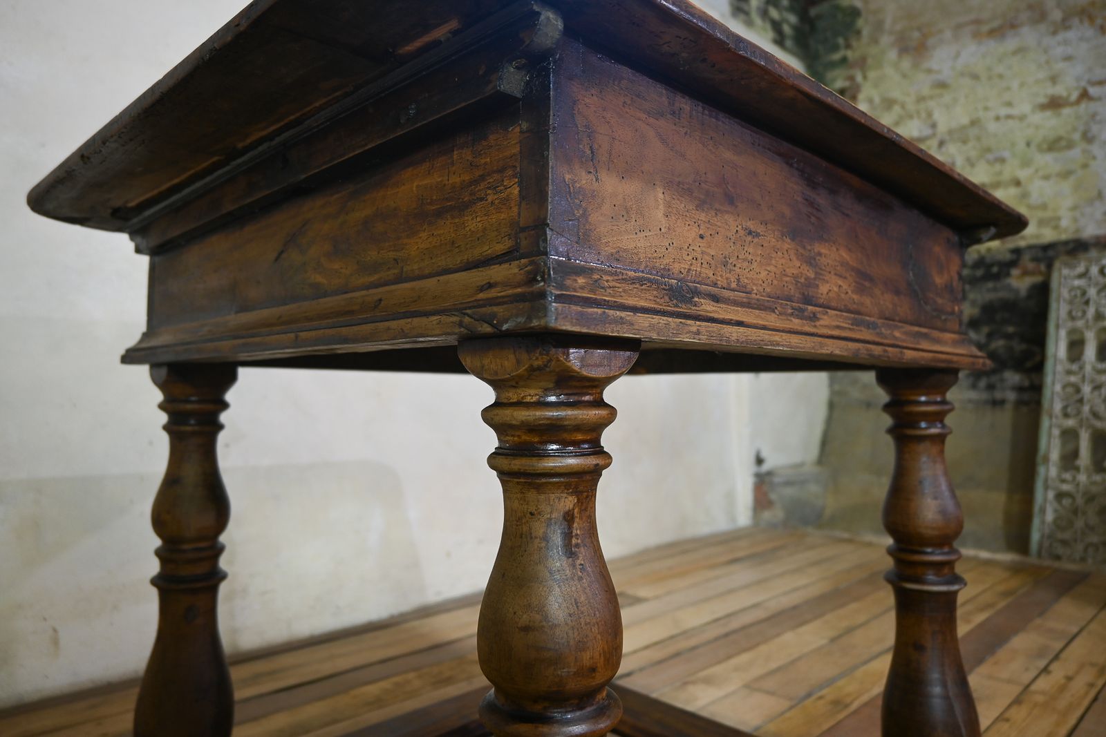 photo buy 18th Century North Italian Walnut Centre Table
