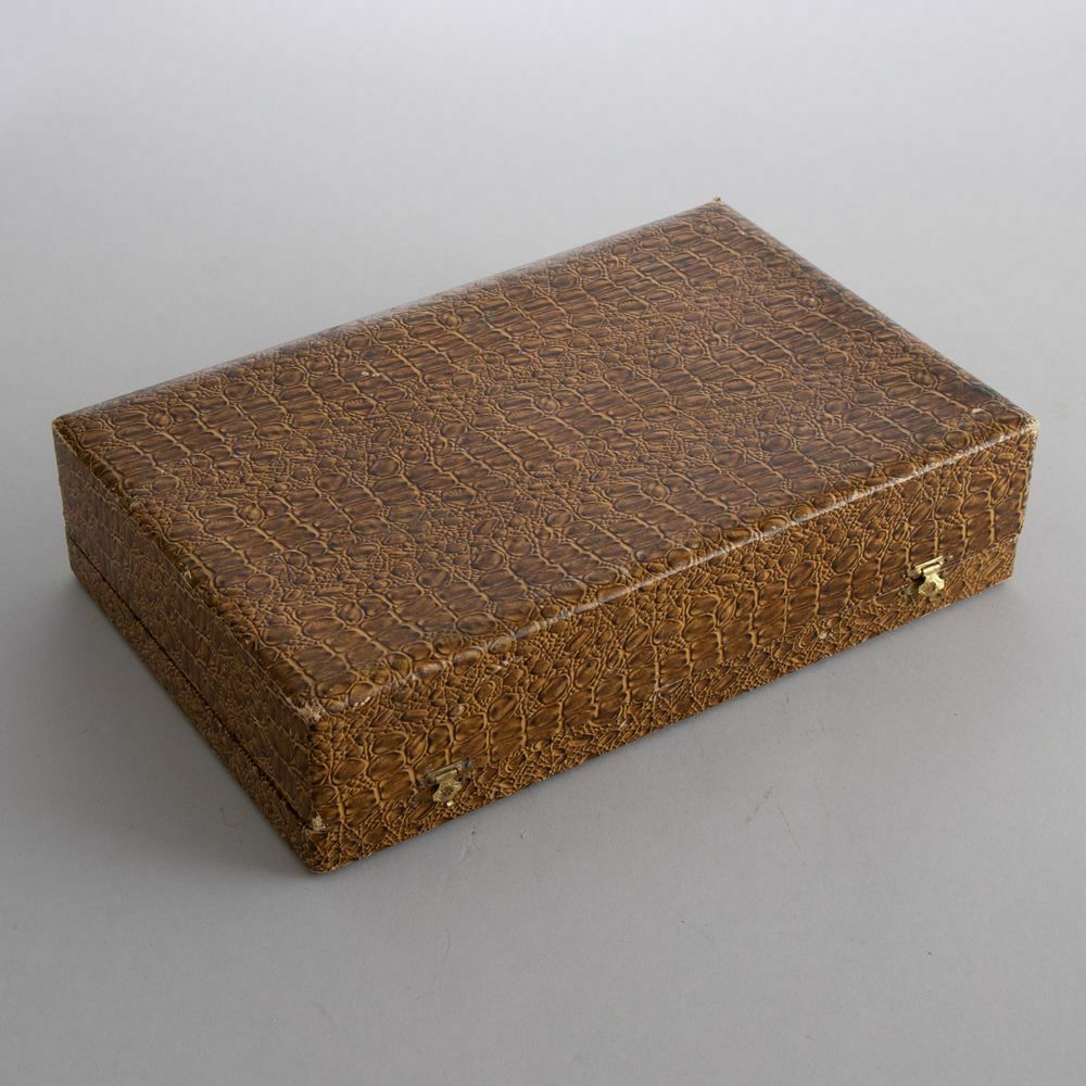photo vinterior French Art Deco Dinanderie Set C.1930