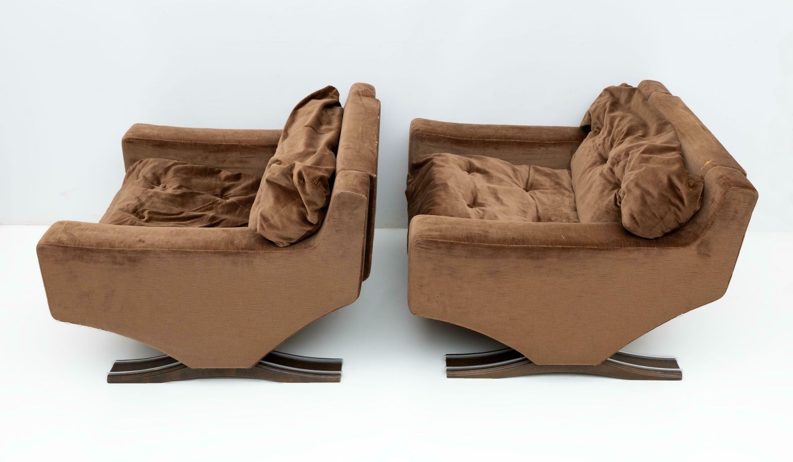 Pair Of Mid Century Modern Italian Armchairs By Franz Sartori For Flexform, 1965 photo vinterior