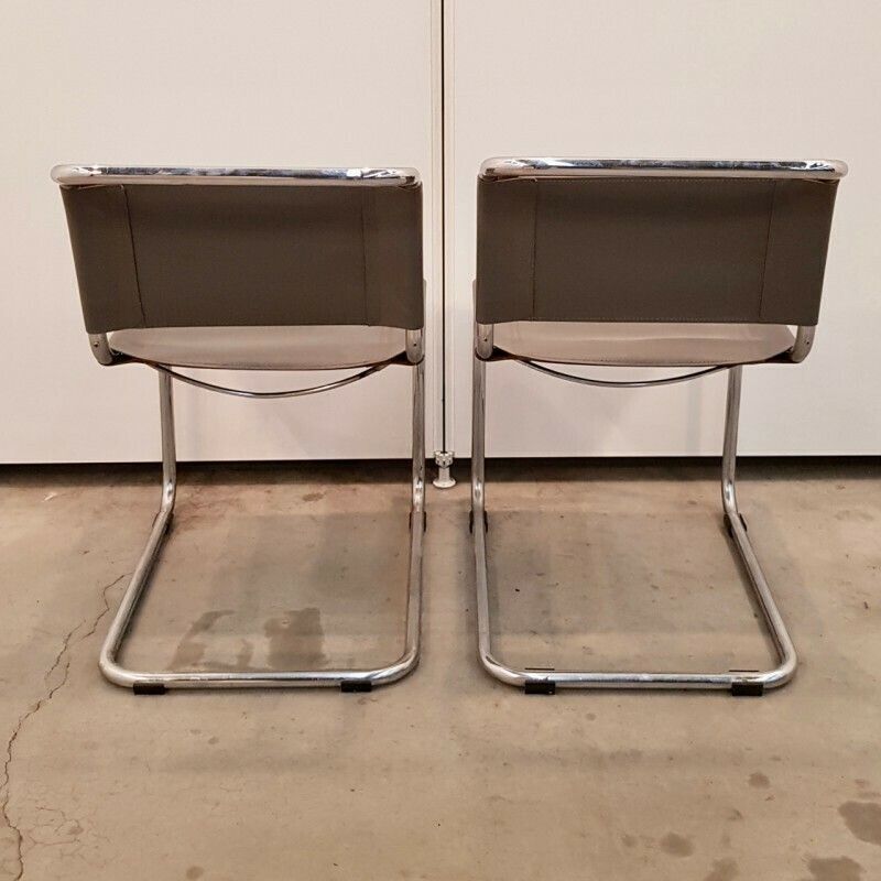 Paar Lederen Stoelen Naar Mart Stam photo vinterior