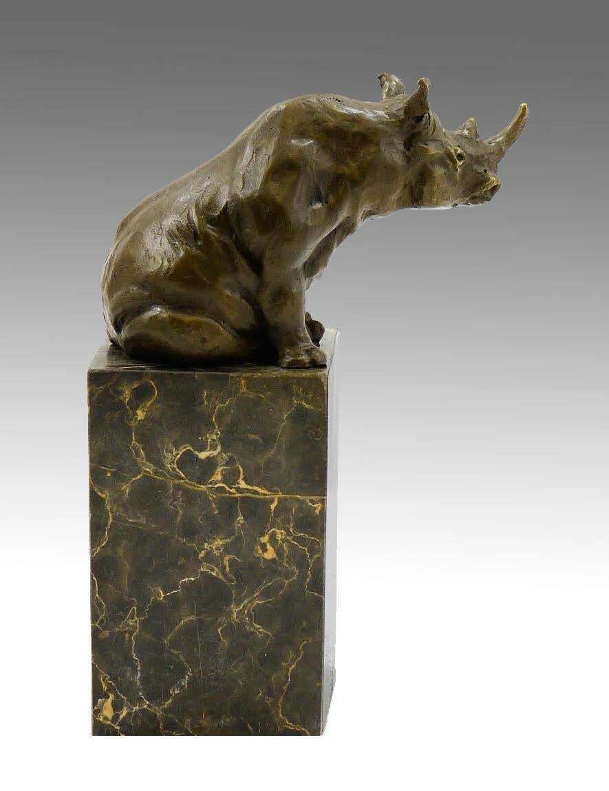 Bronze Sculpture Of A Rhinoceros, Contemporary Work, Xxist Century. photo 1191.0