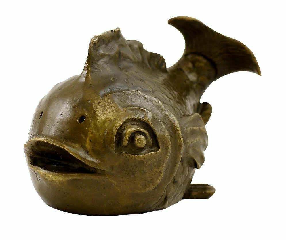 Sculpture, Contemporary Bronze Paperweight, Xxist Century. photo furniture