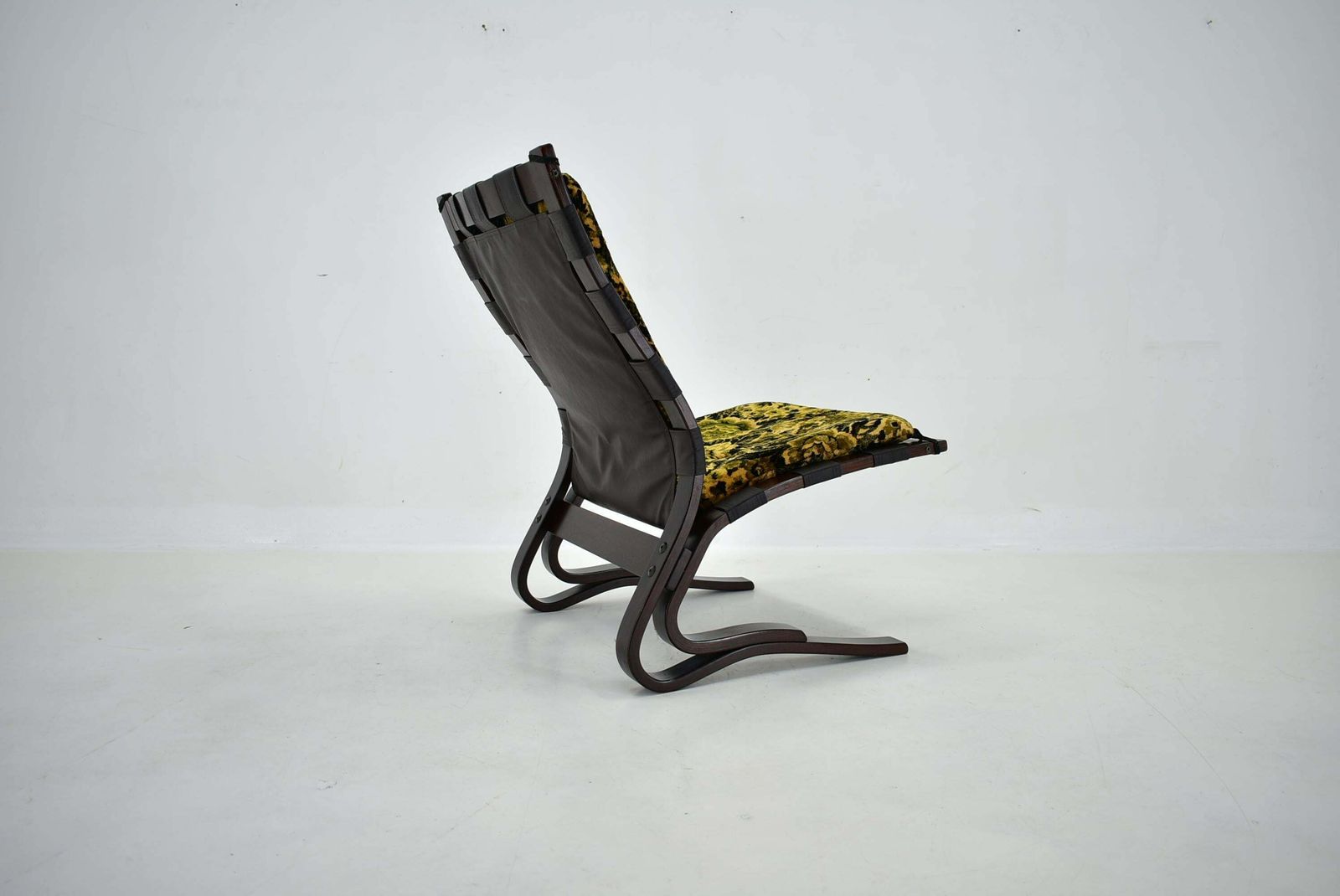 photo buy Skyline Easy Chair By Einar Hove For Hove Möbler, 1960s