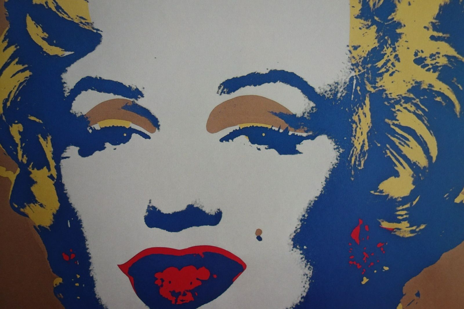 Fine Pop Art Limited Edition Print – Marylin Monroe, Andy Warhol, Signed & Numbered photo furniture