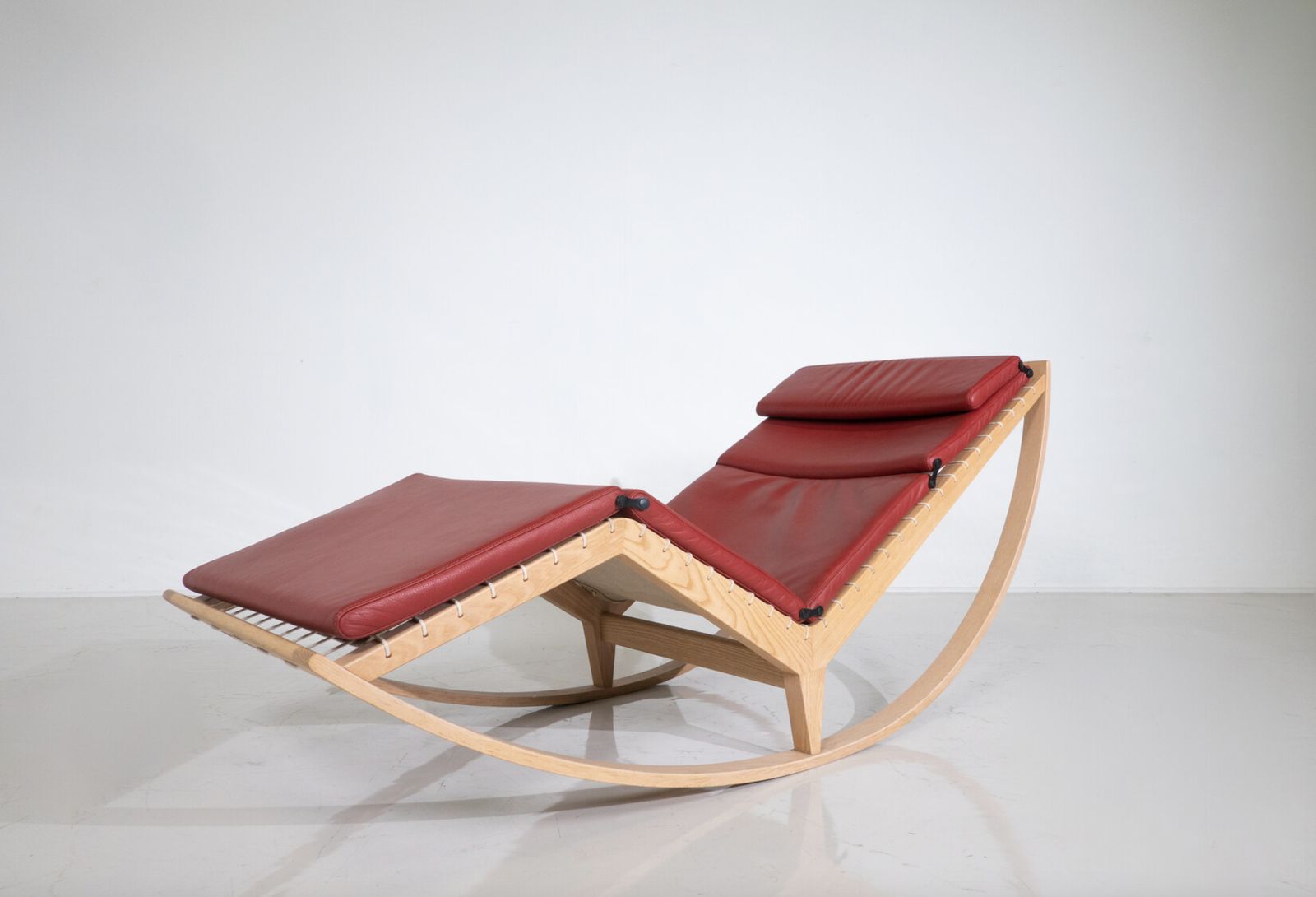 photo furniture Red Rocking Chair Canapo By Franco Albini For Cassina