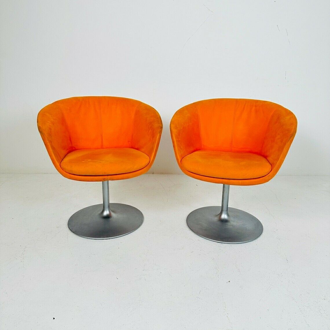 Pair Of Walter Knoll Swivel Barrel Chairs 1970s photo vinterior