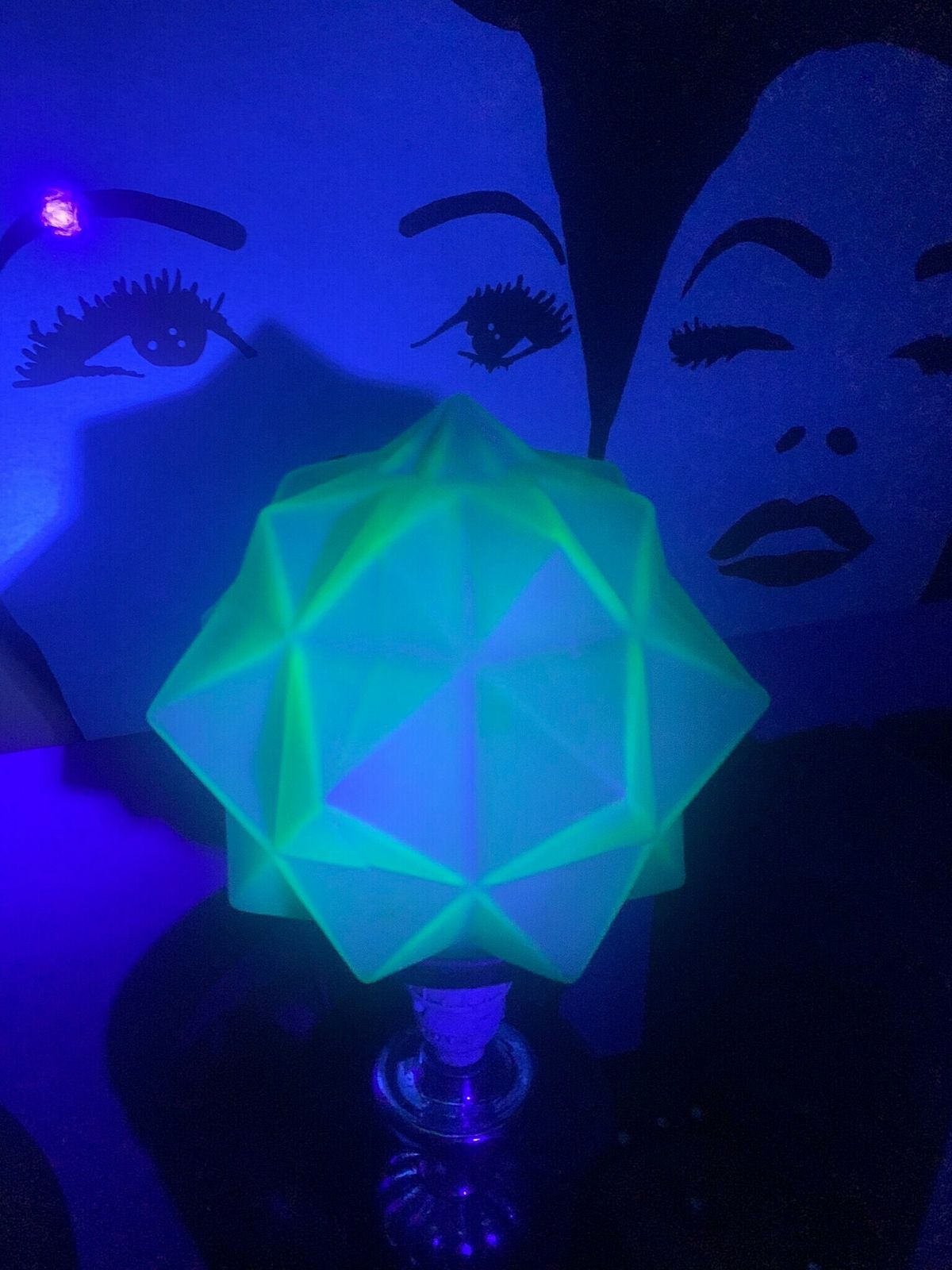 photo for sale Extraordinary Large Original Uranium Art Deco Chrome & Green Icosahedron Frosted Vaseline Glass Table Lamp Working
