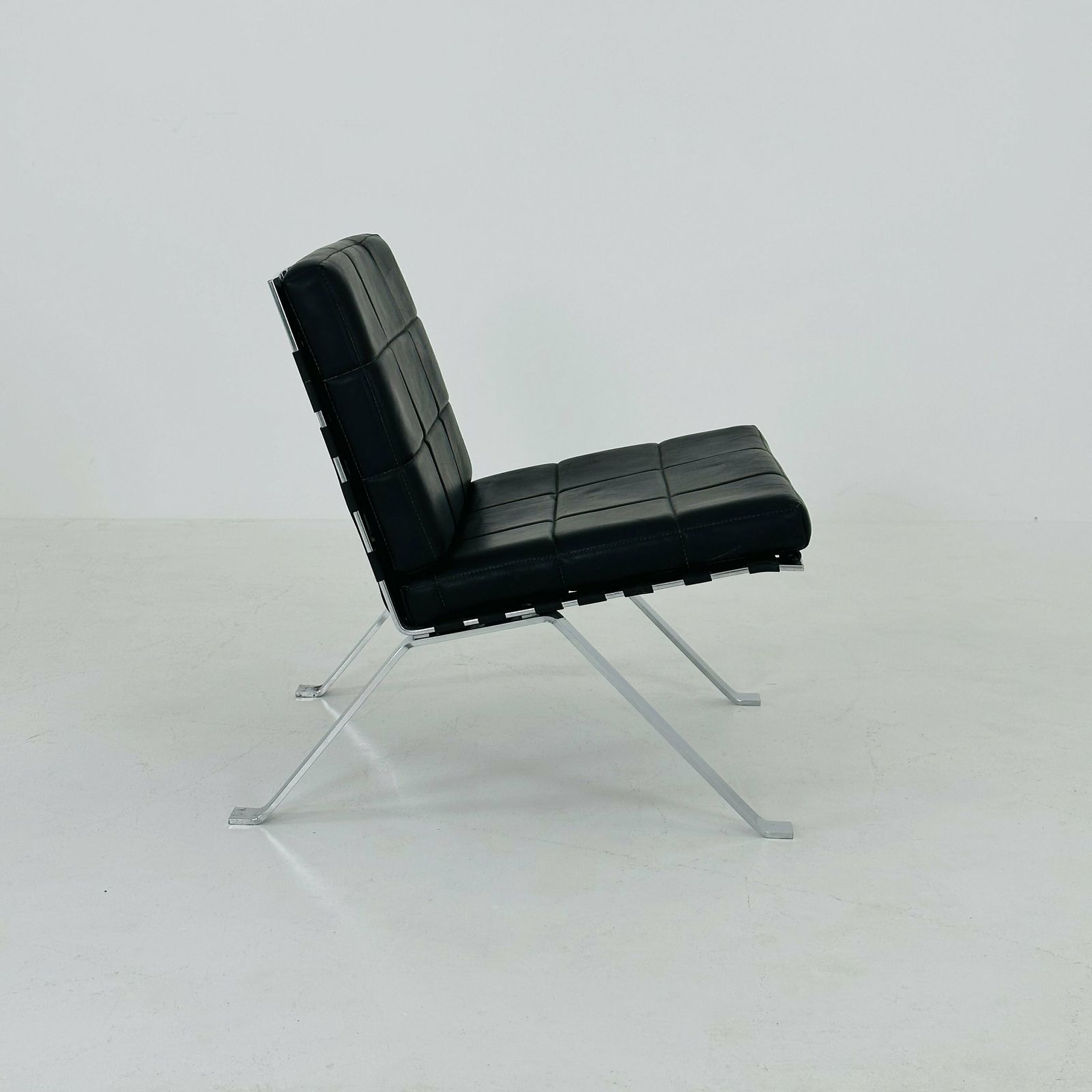 Mid Century Leather Lounge Euro Chair By Hans Eichenberger For Girsberger   1960s Switzerland photo Furniture