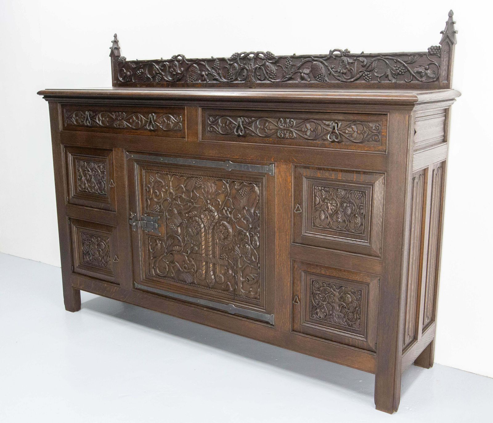 French Oak & Wrought Iron Buffet Neogothic St Tree Of Life Theme Early 20th C photo vinterior