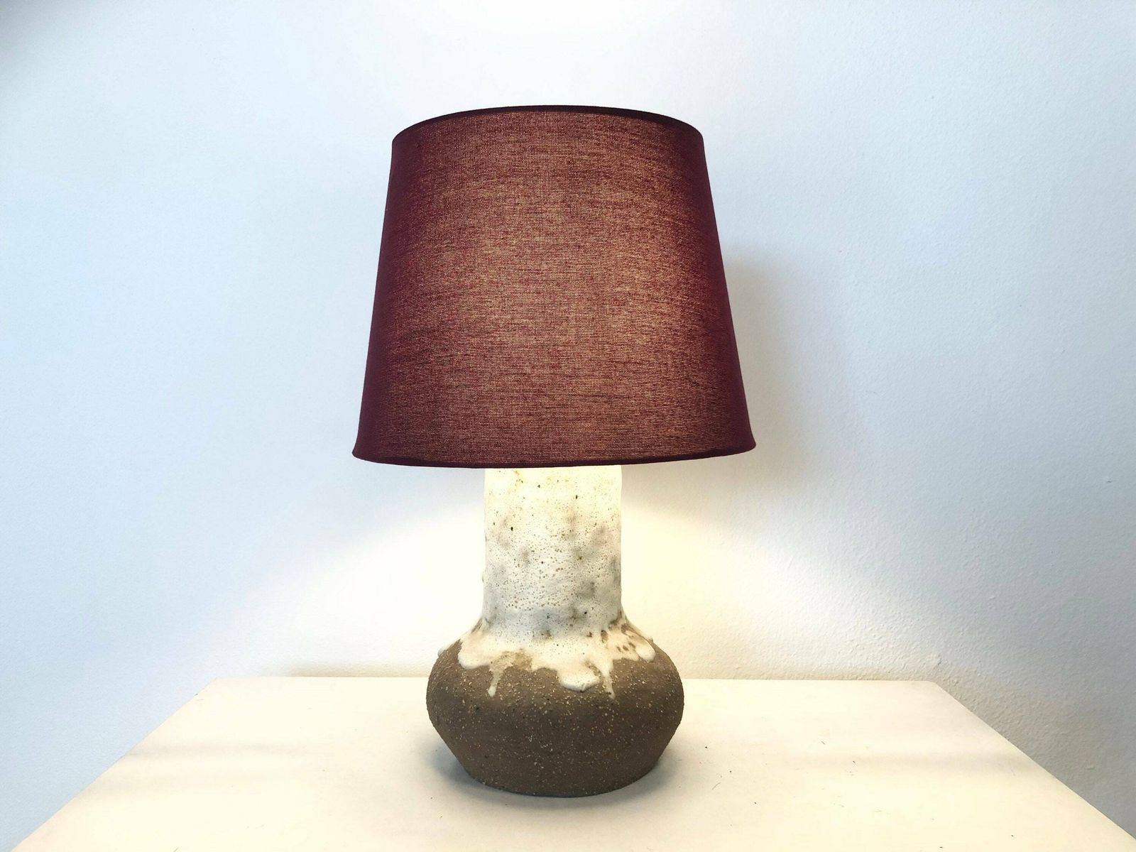 Danish Chunky Vintage Design Ceramic Table Lamp In Organic Shape With White Glaze On Raw Clay And Beautiful Purple Drum Shade