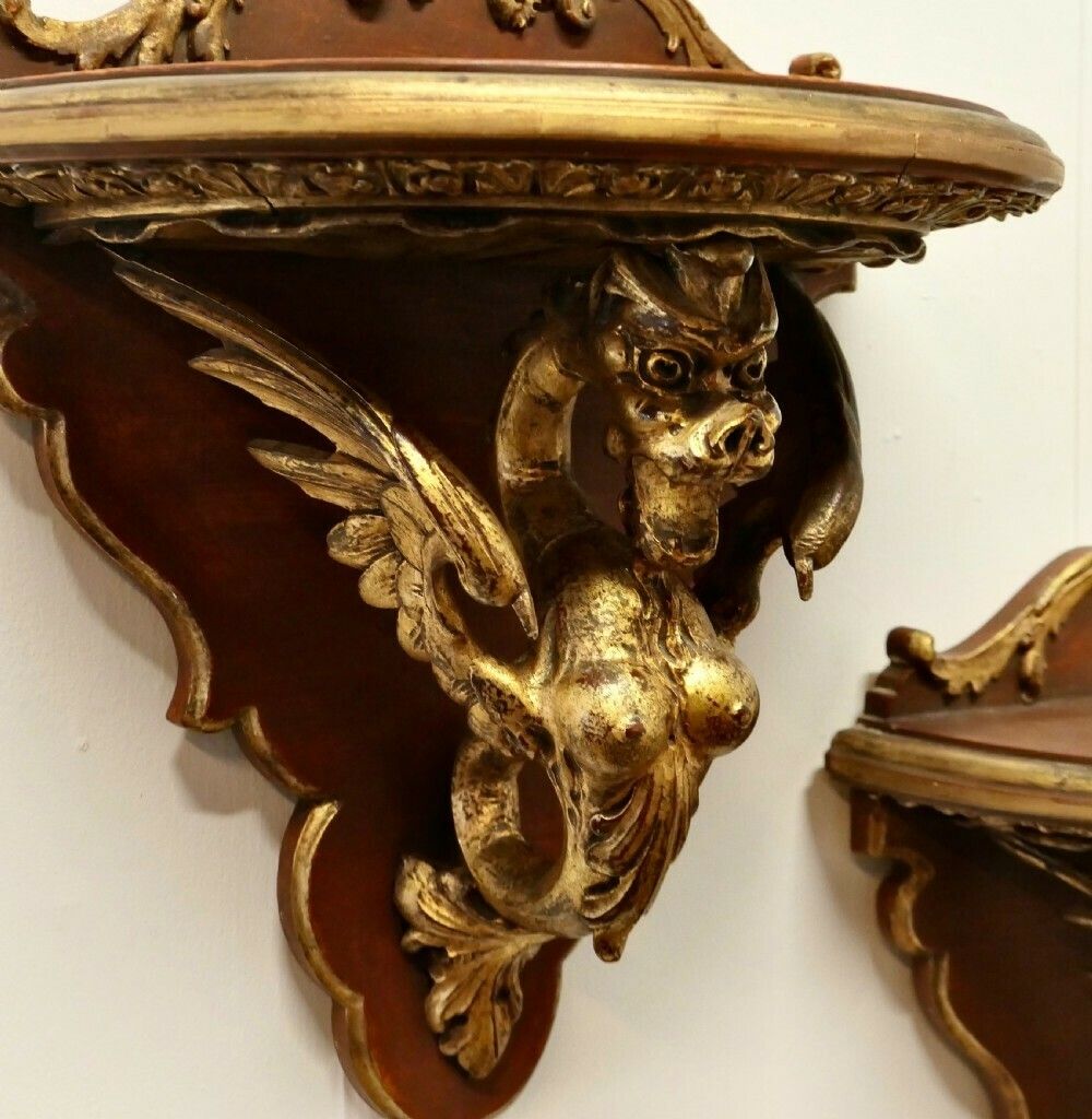 A Large Pair Of Italian Carved Gilt Wall Brackets photo vinterior