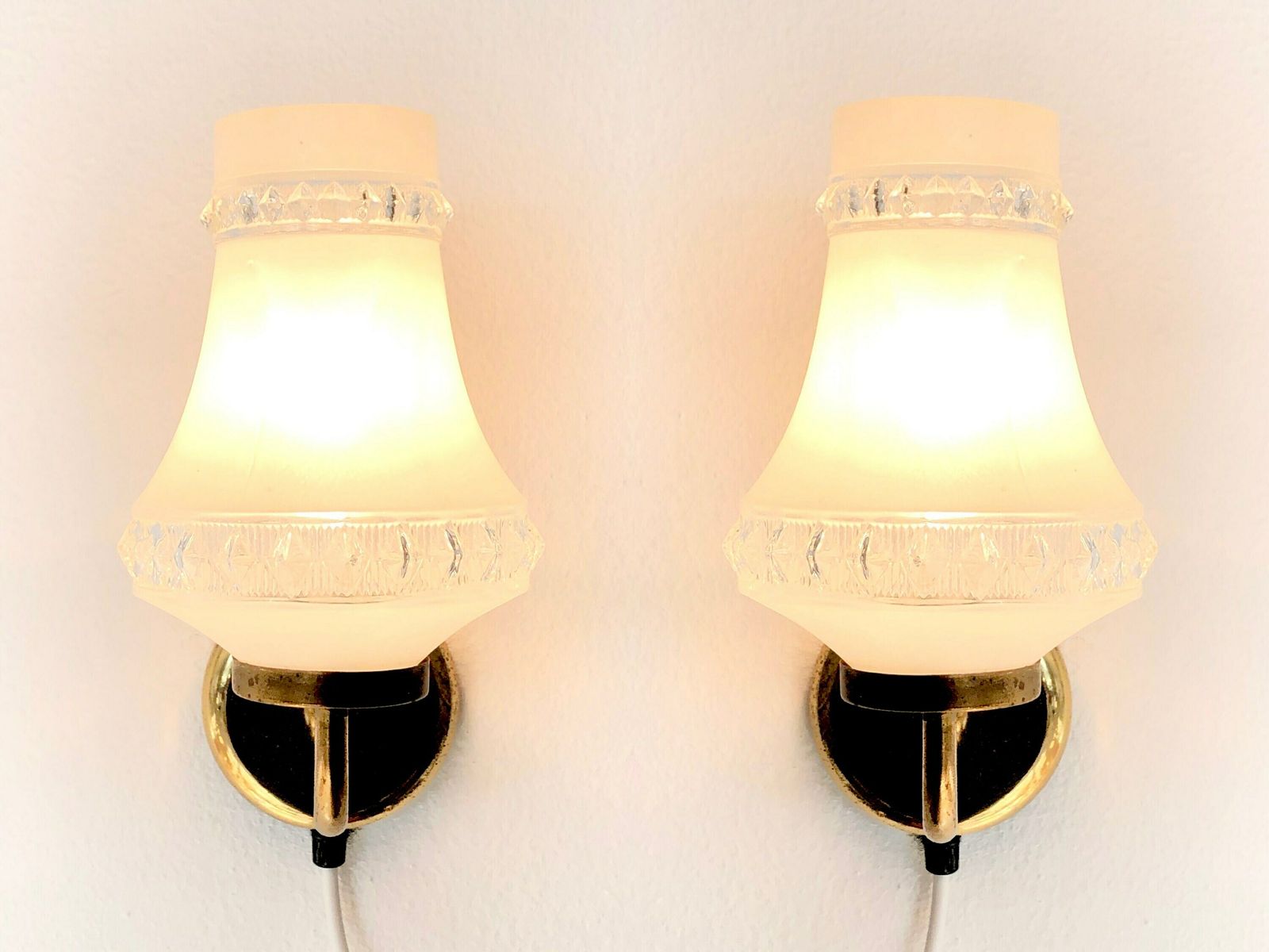 Pair Of Danish Mid Century Design Vintage Wall Lamps With Stunning Glass Shades And Brass Wall Mounts photo 209.0