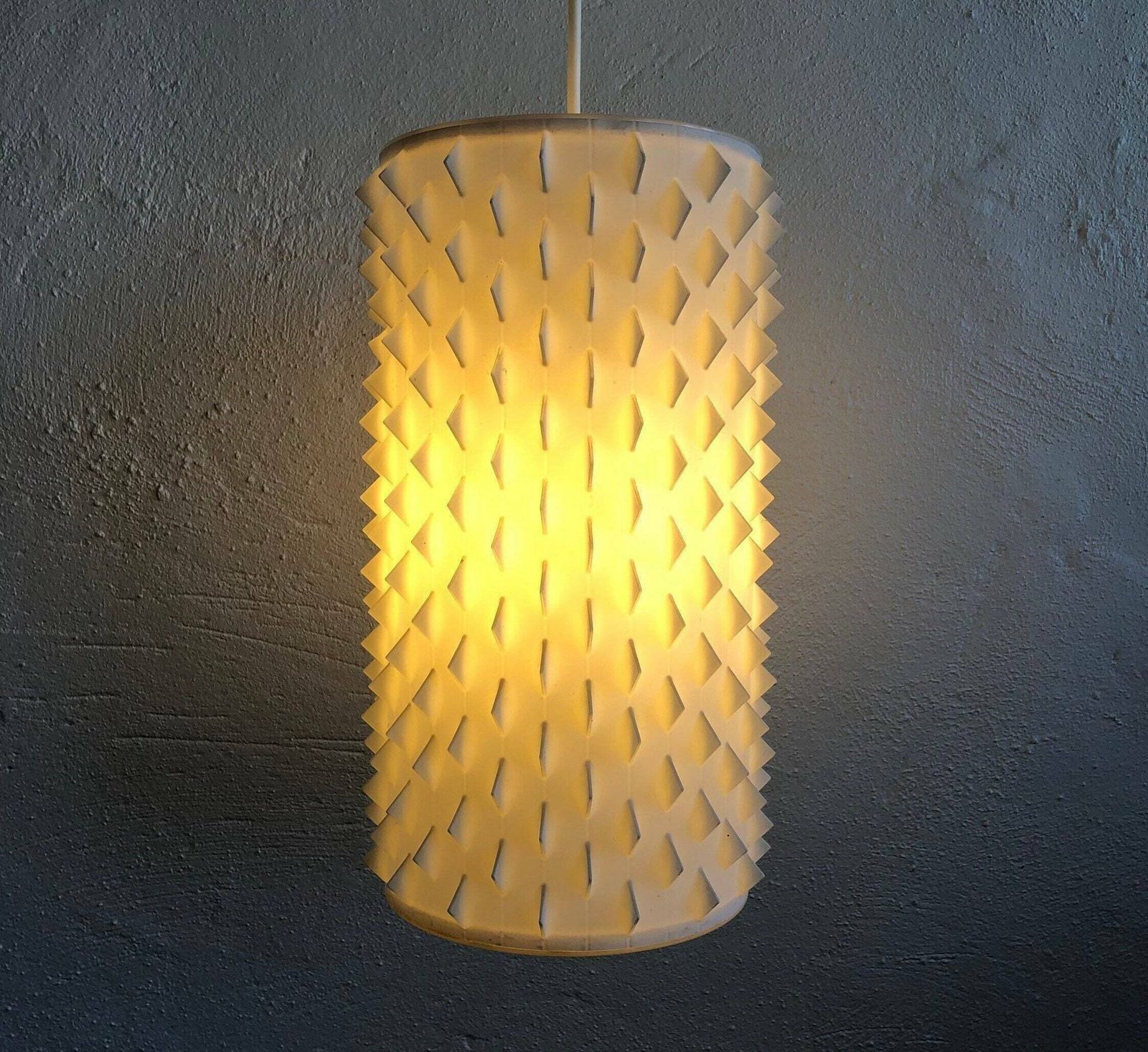 Rare Modernist Danish “Contour 602” Ceiling Lamp In Plastic With Spike Pattern   Design By Lars Schiøler For Høyrup Lighting In 1959