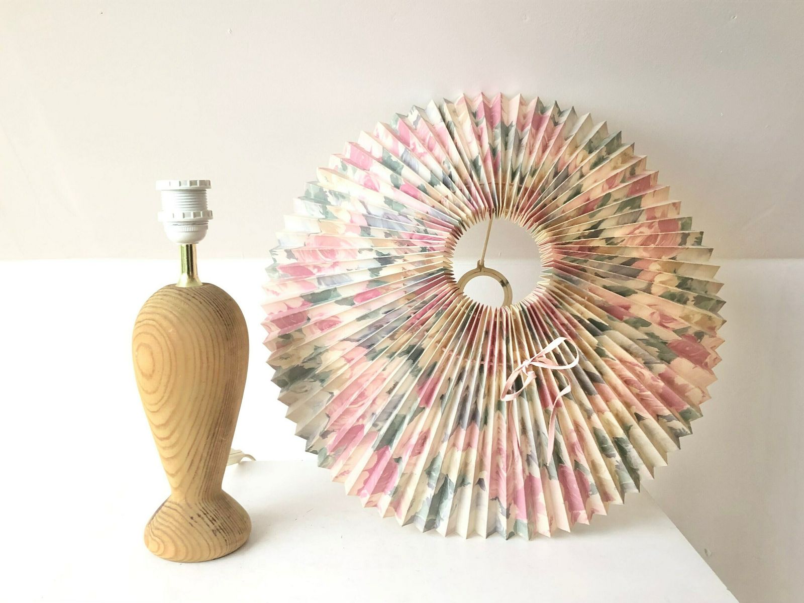 Vintage Danish Mid Century “Scanlamps” Table Lamp In Solid Wood With Organic Shape And Pink Flower Pattern Pleated Shade photo 221.0