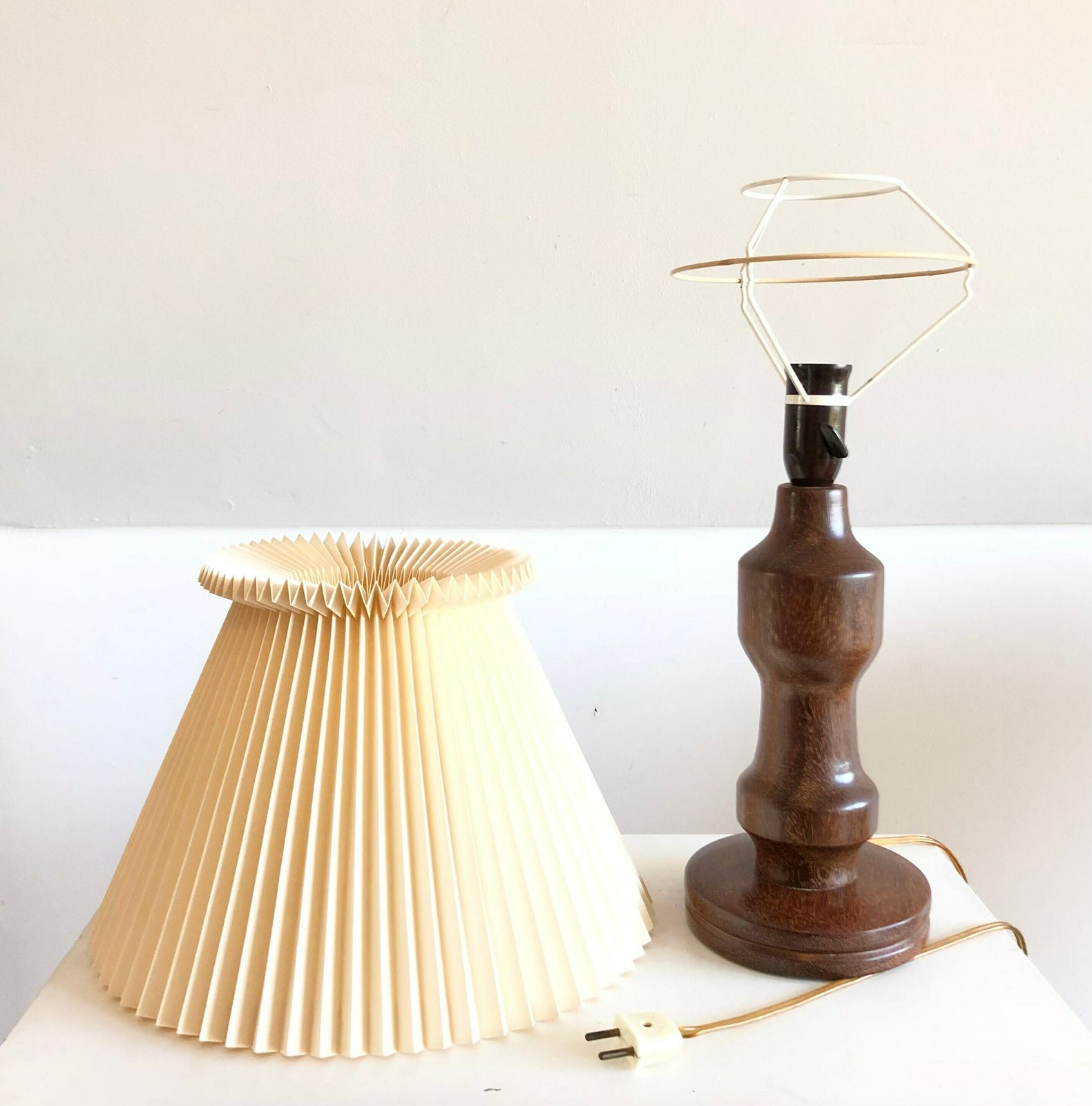 Exquisite Danish Wood Sculptural Modernist Mid Century Table Lamp With Organic Shapes And Original Vintage Beige Pleated Cle Klint Shade photo vinterior