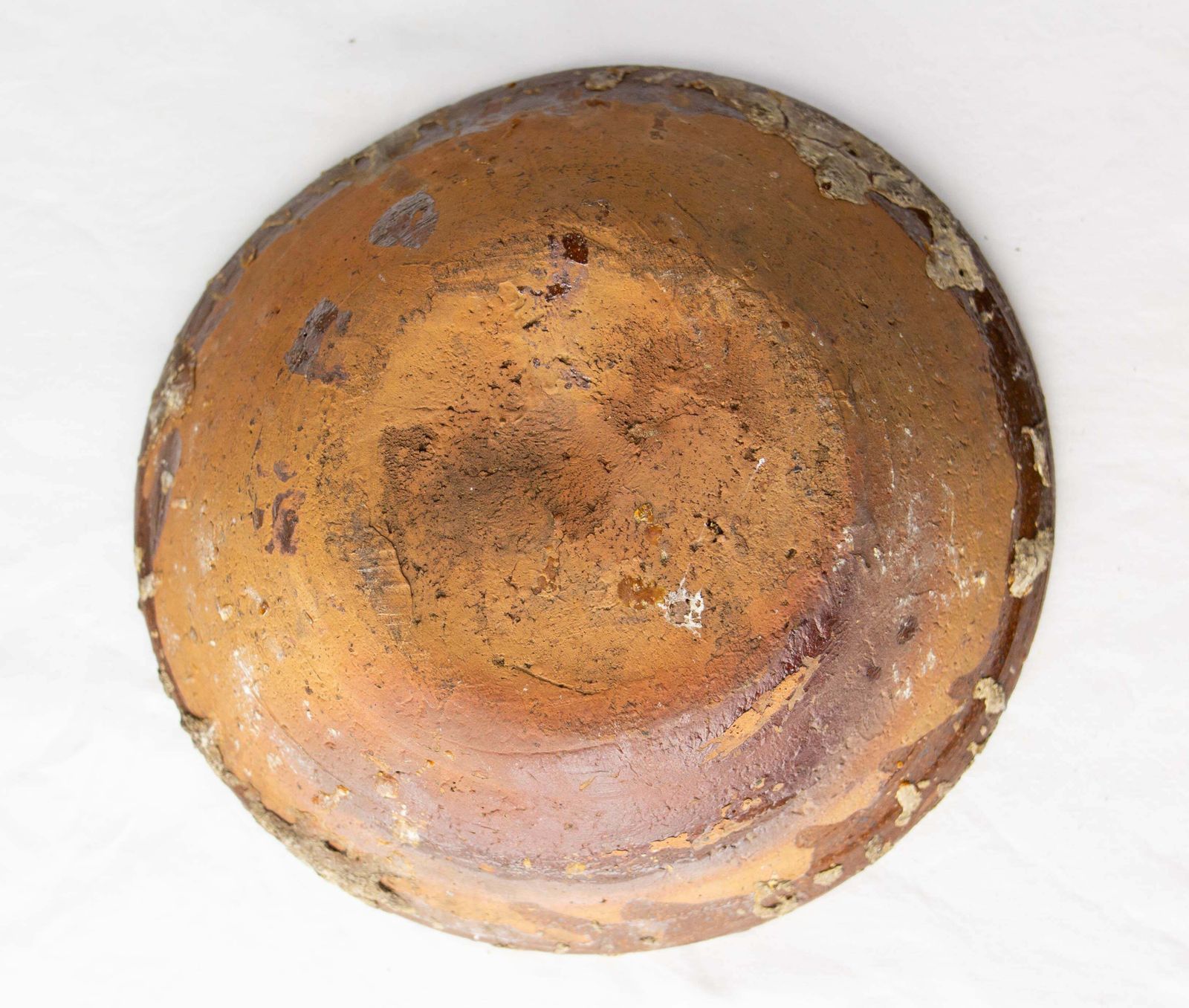 Early 19th Century French Pair Of Glazed Terracotta Resin Dishes photo vinterior
