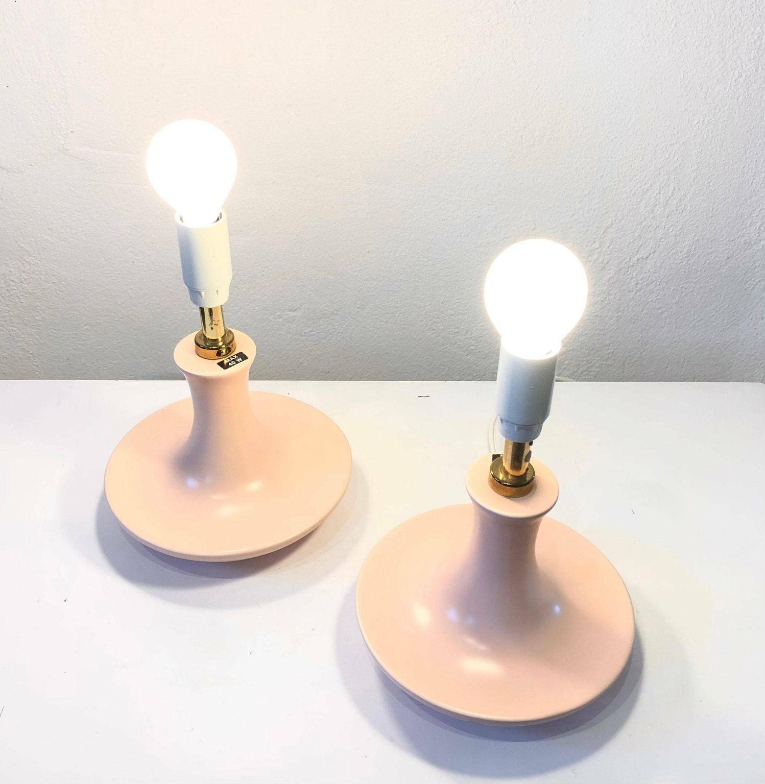 Pair Of Mid Century Pastel Pink Table Lamps In Organic Shape And Modernist Design By Odreco photo Lighting