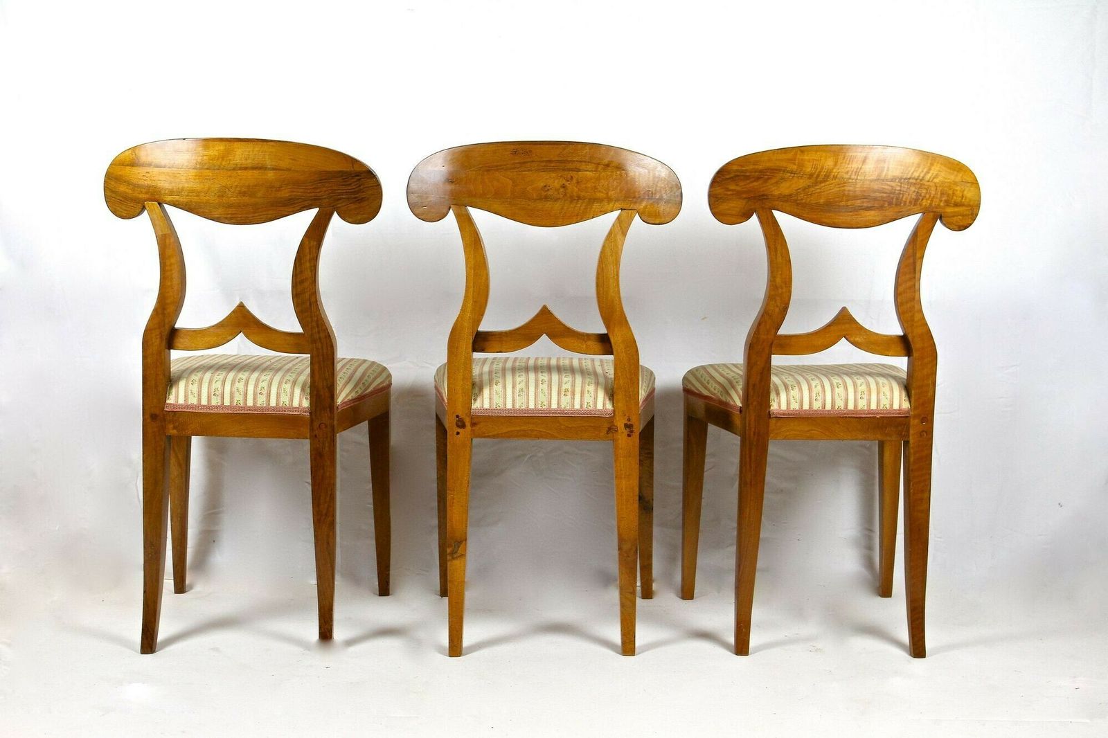 7450.0 Set Of 6 Biedermeier Nutwood Shovel Dining Chairs, 19th Century, At Ca. 1830 photo