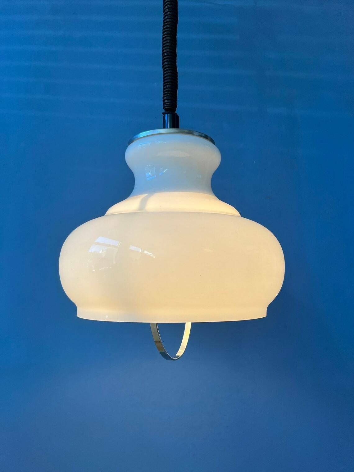 Vintage Mid Century Opaline Melkglas Hanglamp photo for sale