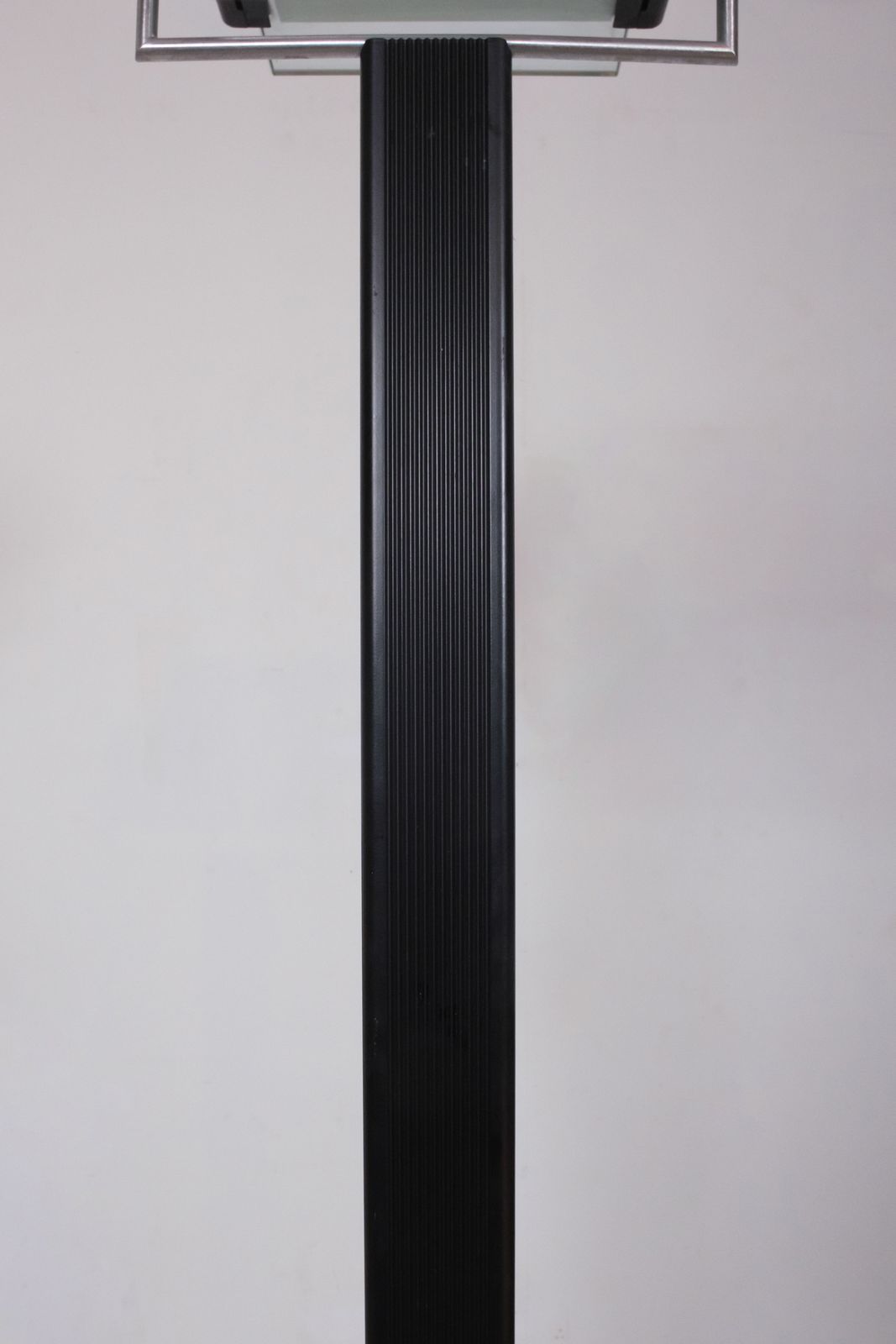 Dhiedron Floor Lamps By Giovanni Grignani For Lamperti