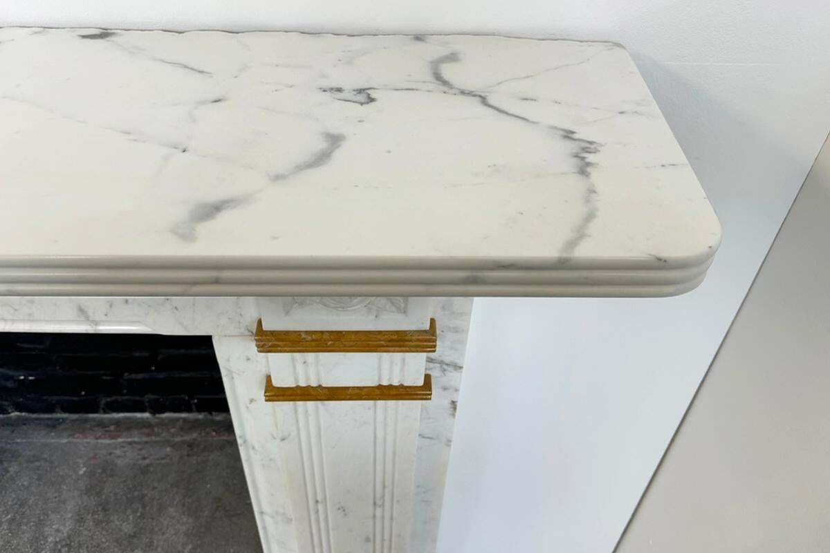 photo vintage Antique Victorian Statuary Marble Fireplace Surround