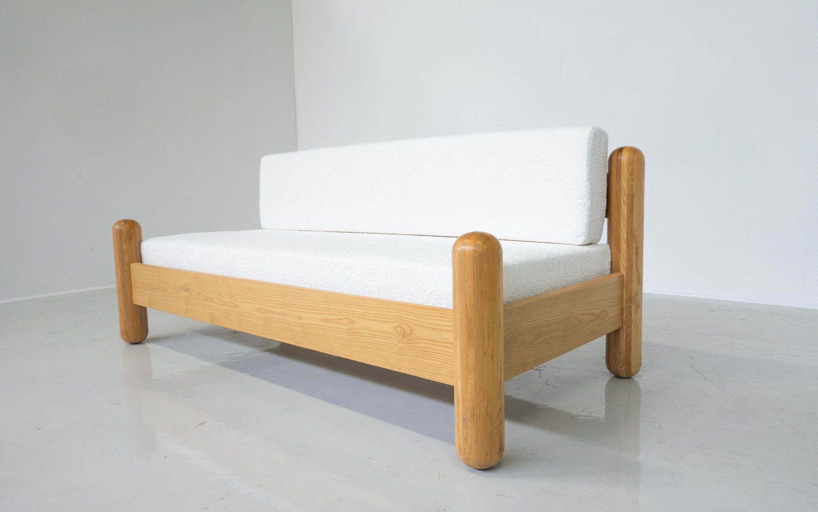 Mid Century Modern Italian Sofa, Wood And White Boucle Fabric, 1970s photo buy